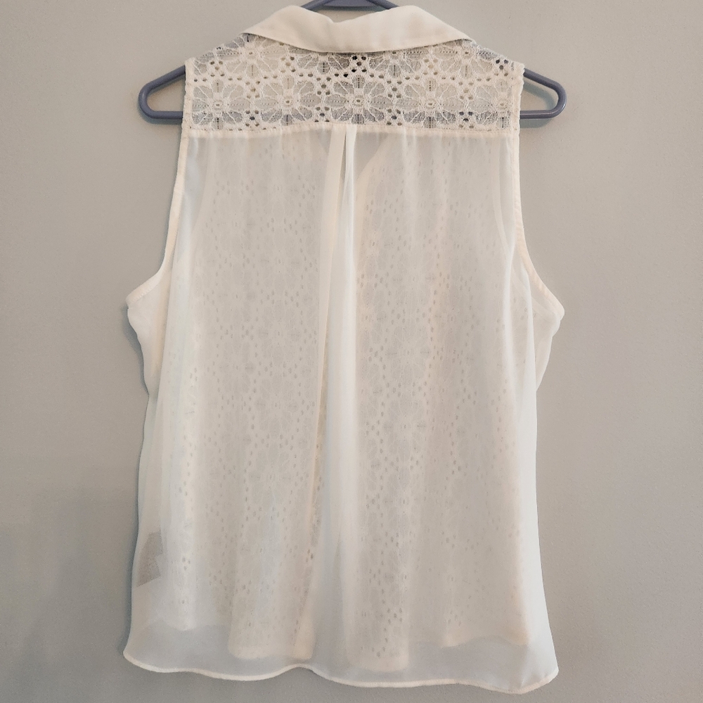(4 For $20) By & By Cream Sheer Printed Front Blouse.  Beautiful.  Size XL. - Picture 5 of 5